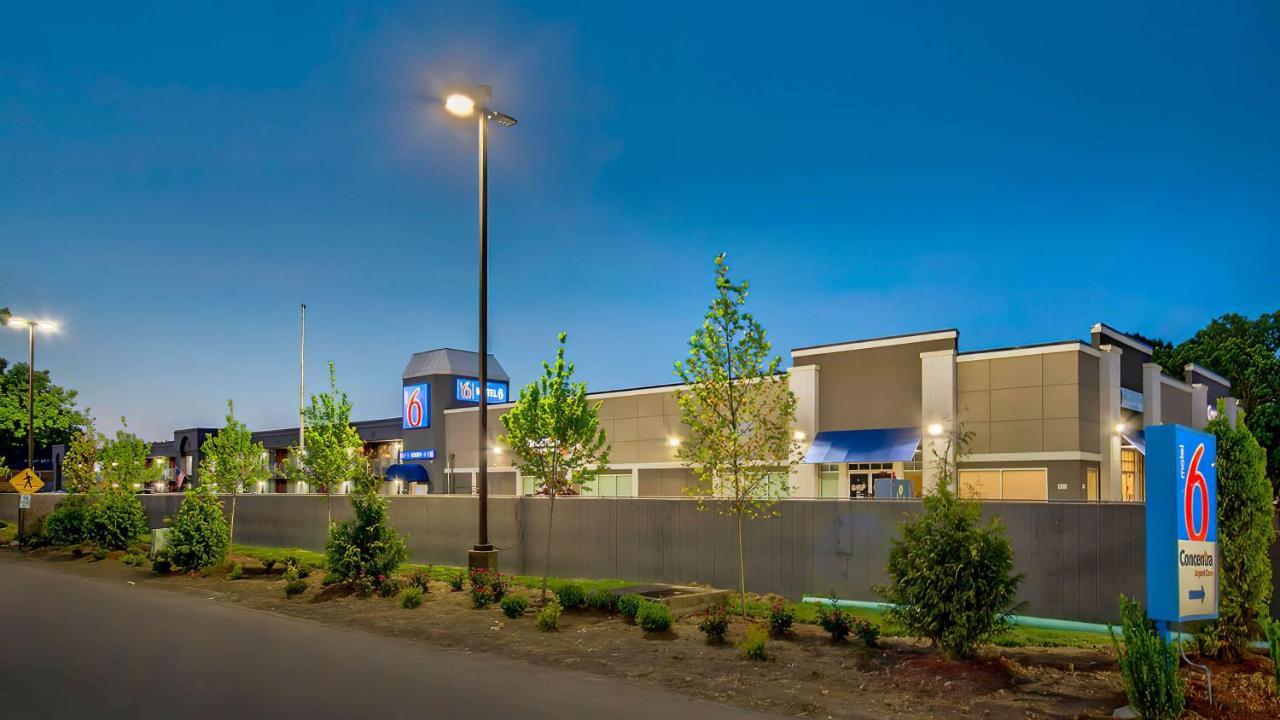 Motel 6 Louisville, Ky- Airport/ Fair Expo Exterior photo