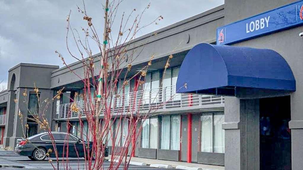 Motel 6 Louisville, Ky- Airport/ Fair Expo Exterior photo